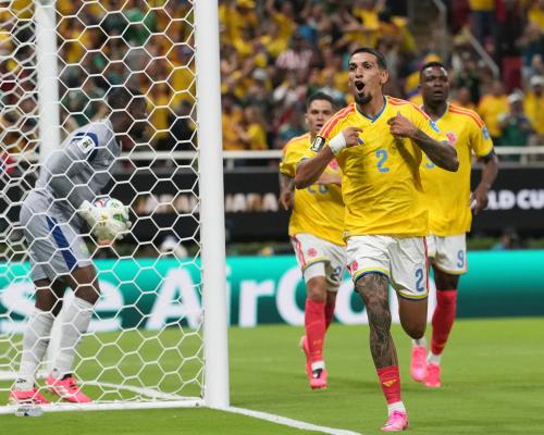 Daniel Muñoz Bawa Kolombia Menang atas DR Kongo di Piala Dunia