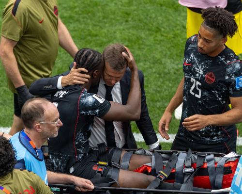 Emosi Tinggi Kanada Usai Cederanya Ismaël Koné: 'Kami Punya Tugas untuknya'