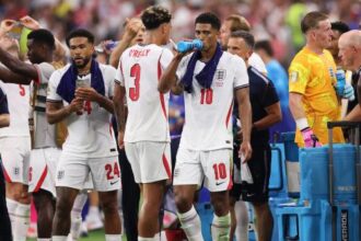 Pemain Inggris Gunakan Minuman Olahraga untuk Atasi Panas Piala Dunia