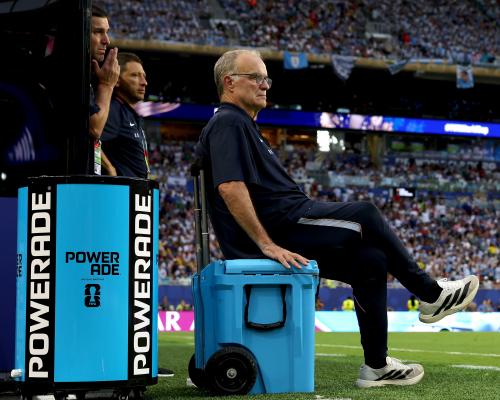 Pertemuan Pertama Bielsa dan De la Fuente dalam Situasi Krisis Uruguay