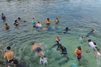 Berenang 5 Kilometer ke Bunaken, siswa SMK Solagratia kampanyekan konservasi laut