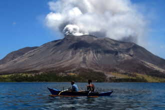 gunung ruang