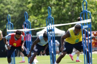 Thomas Tuchel Pimpin Latihan Timnas Inggris Jelang Pertandingan Melawan Ghana