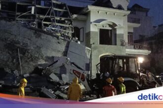 Alat Berat Dikerahkan Evakuasi Korban Ledakan Perumahan Medan