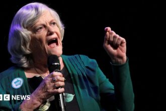 Anton Du Beke Berduka atas Kematian Ann Widdecombe yang Diselidiki Sebagai Pembunuhan