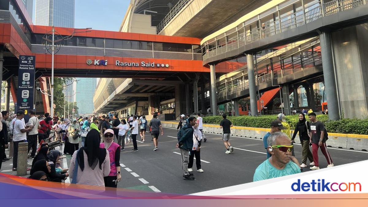 Antusiasme Warga Berolahraga di CFD Rasuna Said