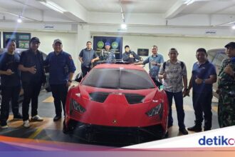 Bos Tambang Tersangka Kejagung Sembunyikan Lamborghini, Kunci Dibuang