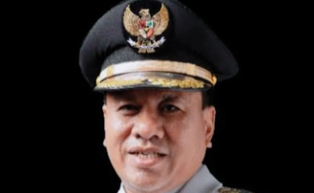 Bupati Kuansing dan Sekda Menyerahkan Diri ke KPK