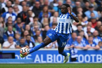 Chelsea Tertarik Rekrut Danny Welbeck dan Jordan Henderson