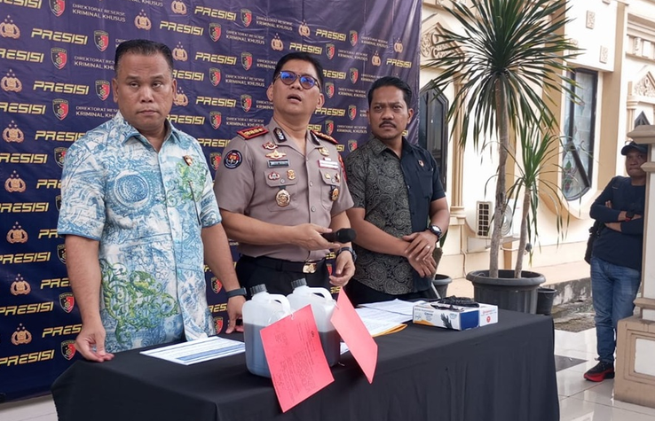 Direktur PT ASR Petrolin Energi Tersangka Kebakaran Gudang Minyak Ilegal