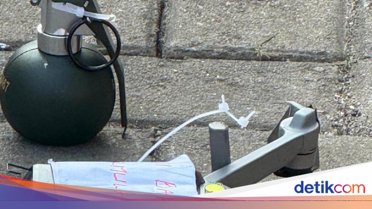 Drone Membawa Granat Replika Jatuh di Rumah Pengacara di Depok