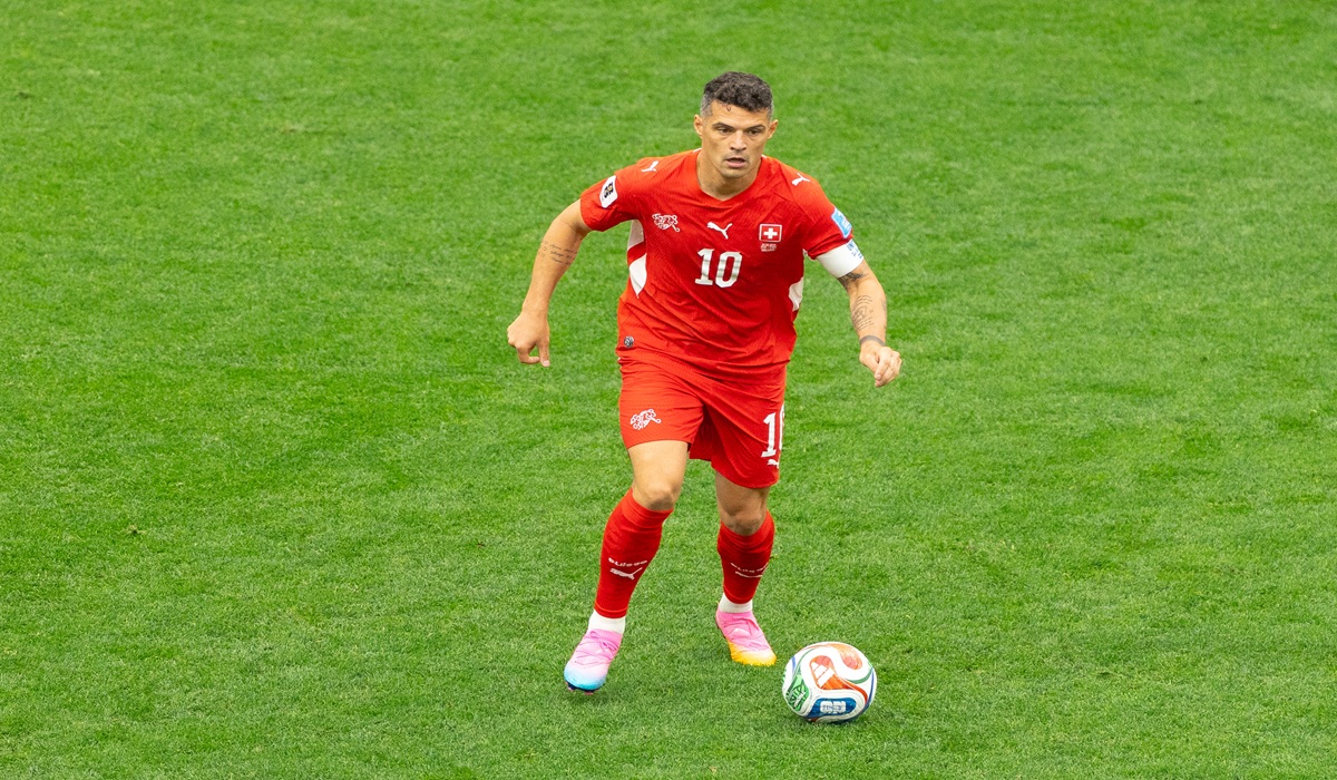 Granit Xhaka Rayakan 150 Caps dan Kelolosan Swiss ke 16 Besar