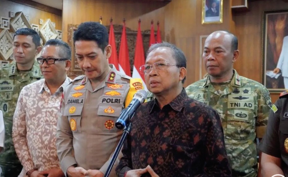 Gubernur Bali Imbau Pemimpin Adat Cegah Tindak Main Hakim Sendiri