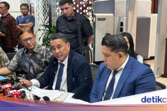Hotman Paris Tegaskan Tidak Cari Muka Bela Febrie Adriansyah