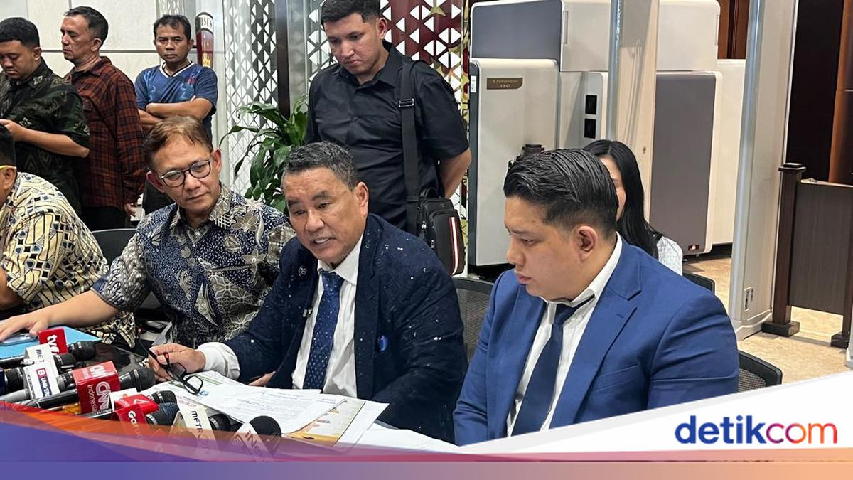 Hotman Paris Tegaskan Tidak Cari Muka Bela Febrie Adriansyah