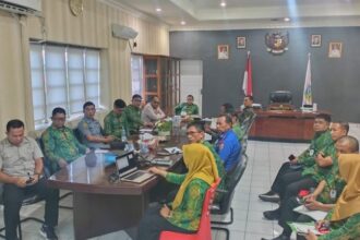Rapat Forkopimda di ruang kerja Wali Kota Kotamobagu, Kamis (2/7/2026) (foto: Lamk)