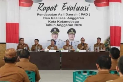 Pemkot Kotamobagu perketat pembinaan Sangadi dan Lurah berdasarkan evaluasi kinerja