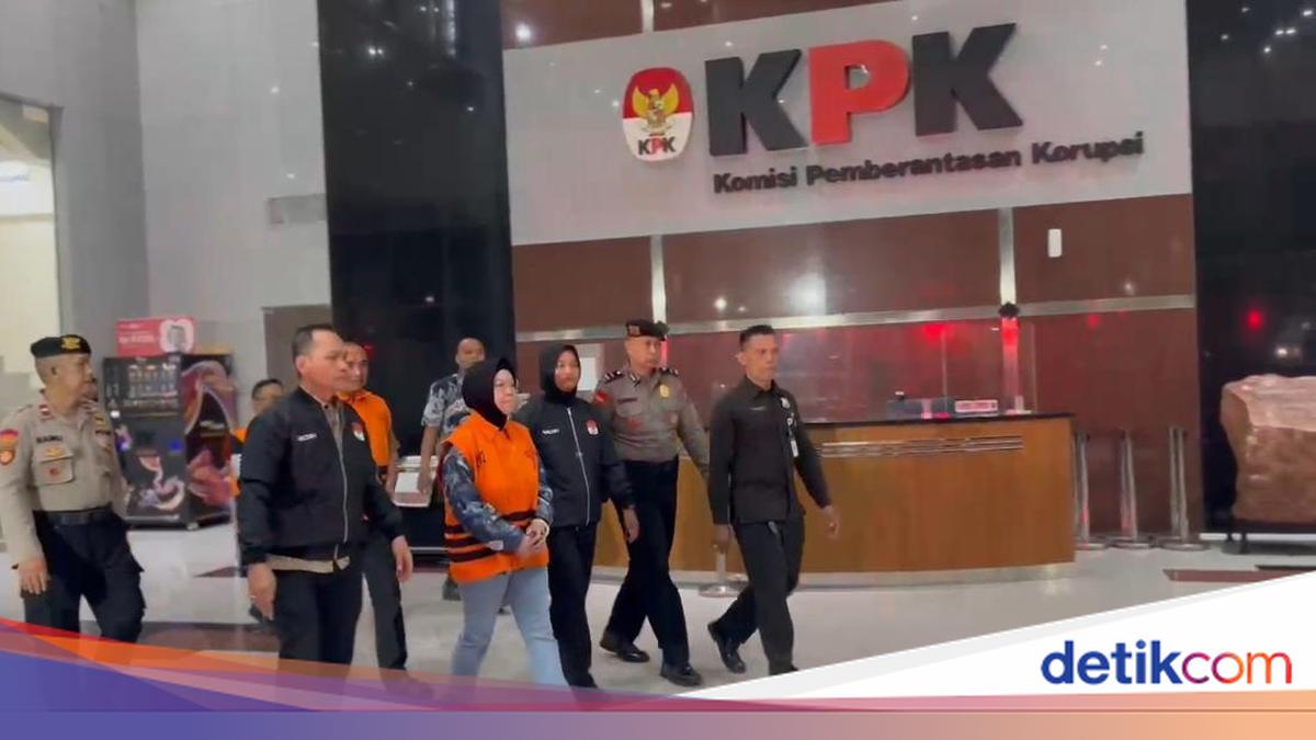 KPK Tahan Bupati Sukoharjo Etik Suryani atas Dugaan Suap