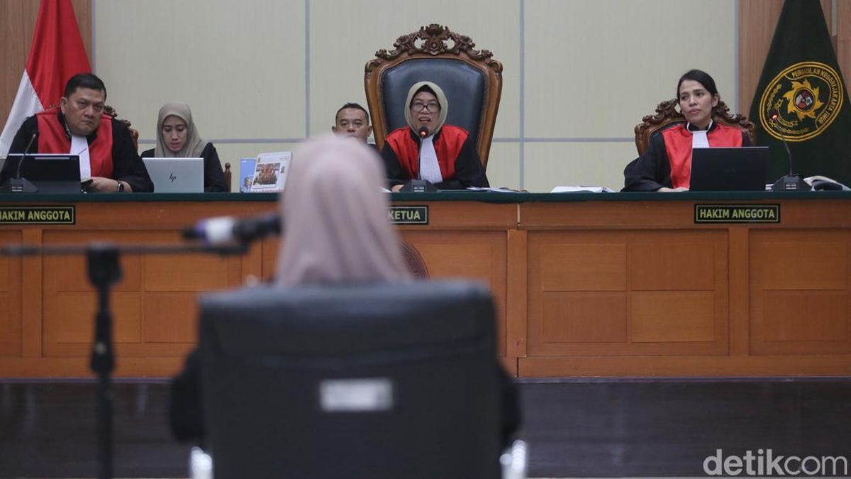 Kuasa Hukum Jokowi: Siap Hadir dan Tunjukkan Ijazah di Sidang