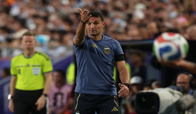 Lionel Scaloni Tekan Tensi Jelang Semifinal Argentina vs Inggris