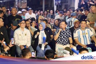 Mendagri Dorong Kebersamaan Melalui Nobar Piala Dunia di Menteng