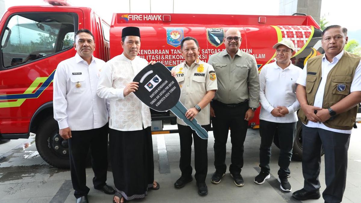 Mendagri Tito Karnavian Serahkan Tangki Air Multifungsi untuk Aceh Tengah