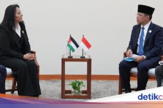 Menlu RI Tegaskan Dukungan Kemerdekaan dan Rekonstruksi Palestina
