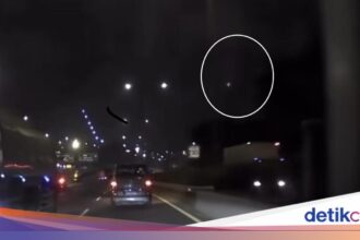 Meteor Melintas di Langit Tol JORR Jaktim, BRIN Beri Penjelasan