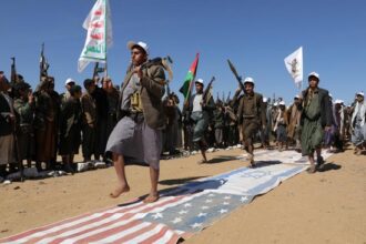 Milisi Houthi Menutup Akses Laut Merah, Embargo Arab Saudi