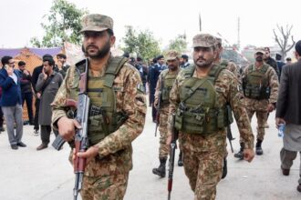 Milisi Pakistan Bunuh 18 Polisi dan 11 Tentara di Balochistan