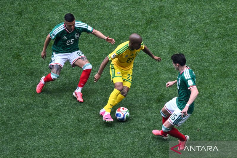 Pesepak Bola Jayden Adams Meninggal Dunia