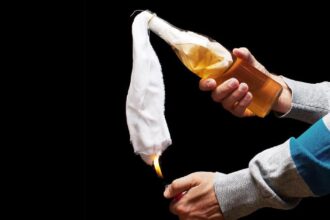 Polisi Selidiki Pelemparan Bom Molotov di Ciracas