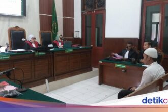 Pria Surabaya Diadili atas Kasus Pencurian Tas Isi Rp 5 Ribu