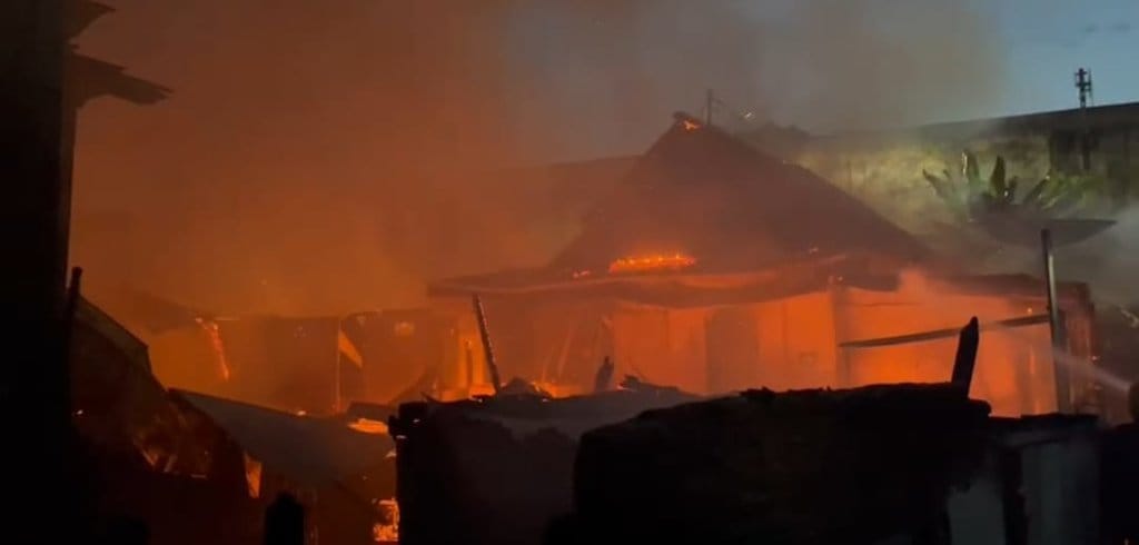 Pria di Lubuklinggau Bakar 11 Rumah Usai Digugat Cerai