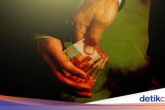 Sopir Angkutan Diperas Modus Tiket Parkir di Tanah Abang