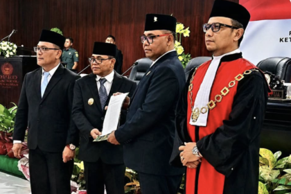 Ketua DPRD Sitaro Resmi Dilantik, Warga Titip Harapan Utamakan Kepentingan Rakyat