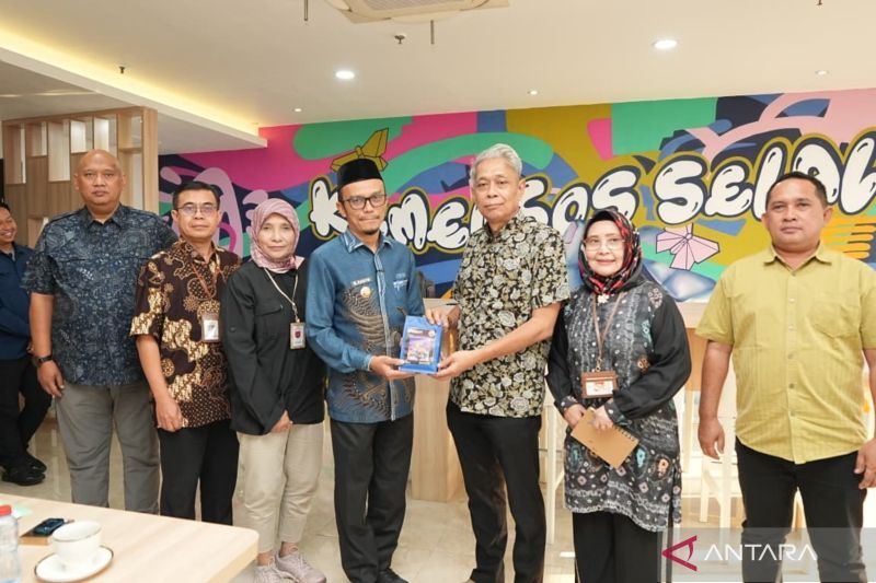 Wamensos Tegaskan Aturan dalam Percepatan Program Sekolah Rakyat