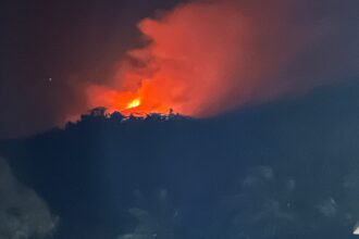 Letusan Eksplosif Kecil Terjadi di Kawah II Gunung Karangetang.