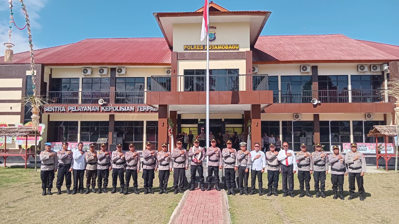 Welcome and farewell parade warnai pergantian Kapolres Kotamobagu, AKBP Irwanto berpamitan
