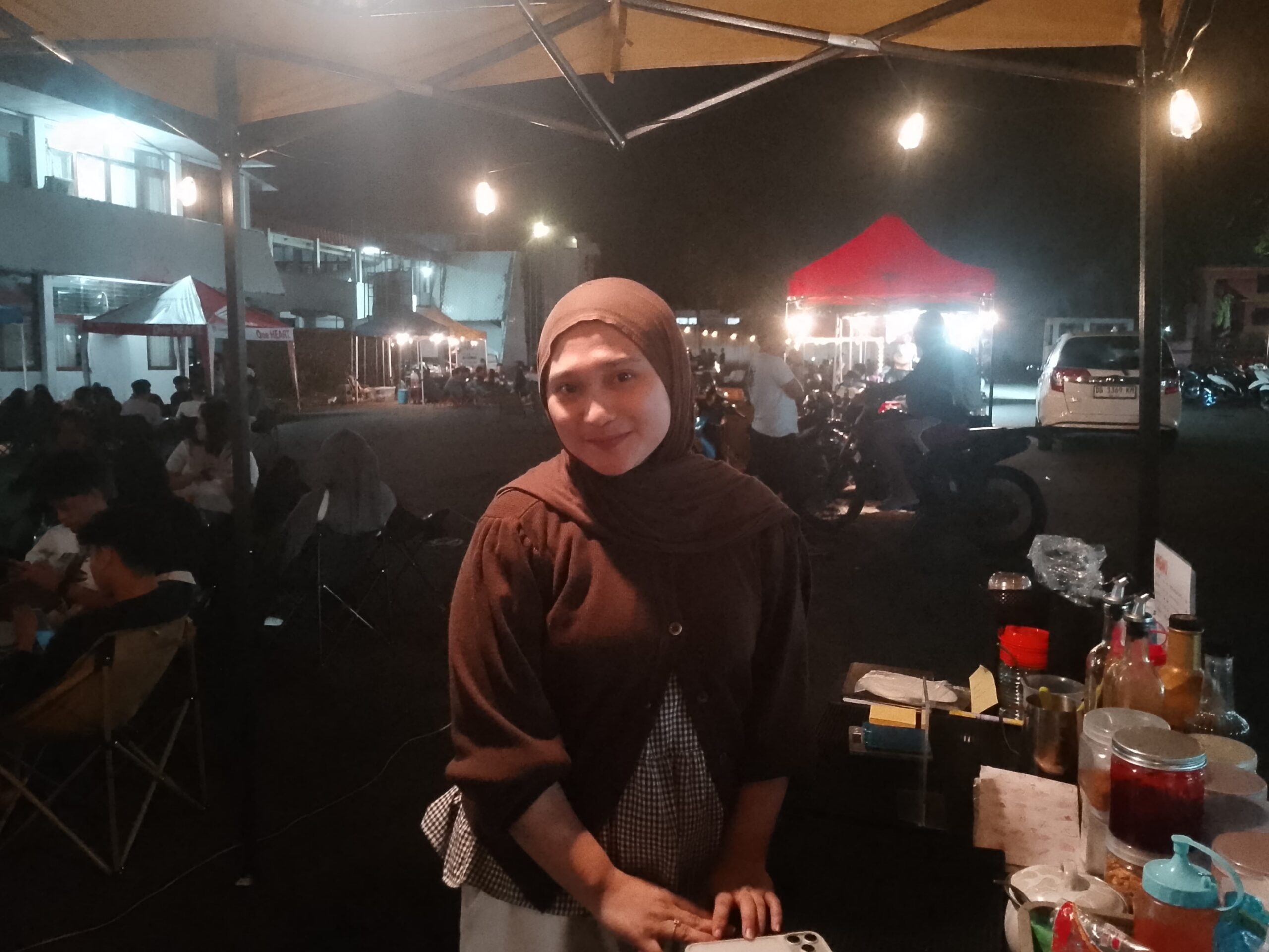 Pelaku usaha pertanyakan rencana retribusi di kawasan kuliner SanPalk Kotamobagu 10 Pelaku usaha pertanyakan rencana retribusi di kawasan kuliner SanPalk Kotamobagu