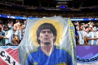 Argentina Hadapi Inggris: Bayangan Maradona Menyertai Pertandingan Krusial