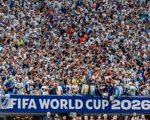 Dukung Tim Sepak Bola Nasional Tanpa Keterikatan? Ceritakan pada Kami!