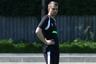 Ketidakpastian Masa Depan Tonda Eckert di Southampton di Tengah Investigasi FA