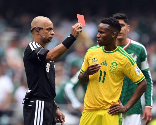 Perubahan Cepat Fifa Ubah Wasit Piala Dunia Jadi Permainan Bebas