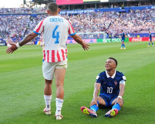 Prancis Menang Tipis atas Paraguay dalam Pertarungan di Philadelphia