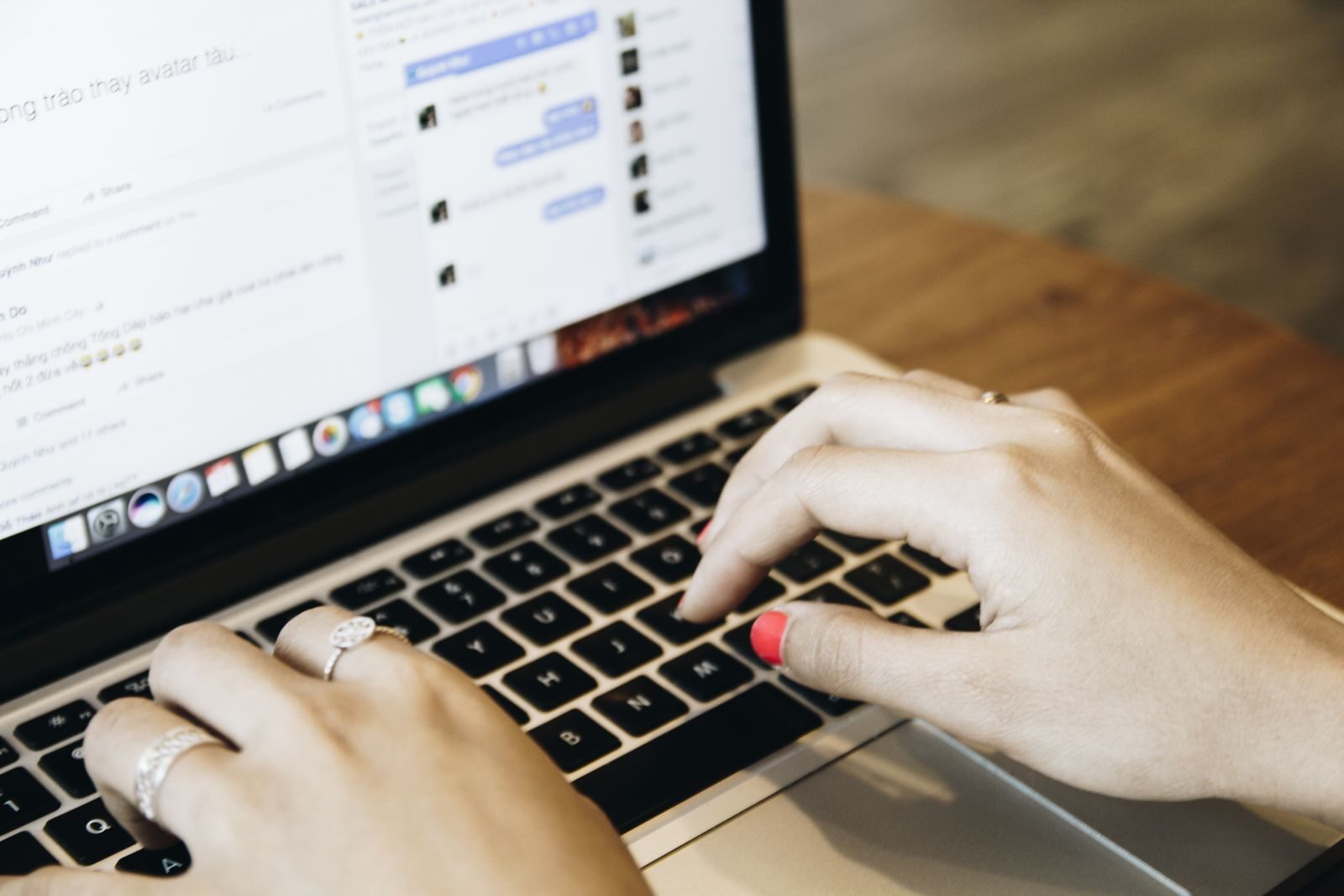 Mengapa media kini memposting berita lengkap di Facebook tanpa link? 10 facebook