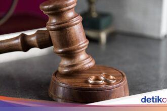 Anak Tengah Tewaskan Keluarga Dituntut 15 Tahun Penjara