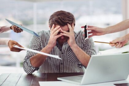 Burnout Picu Perilaku Impulsif di Media Sosial, Menurut Psikolog