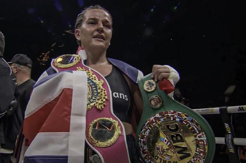 Chantelle Cameron Unggul Angka dan Kuasai Tiga Sabuk Juara Dunia