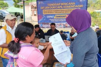 Ditjen Dukcapil Selesaikan Urusan Adminduk Warga Manggarai